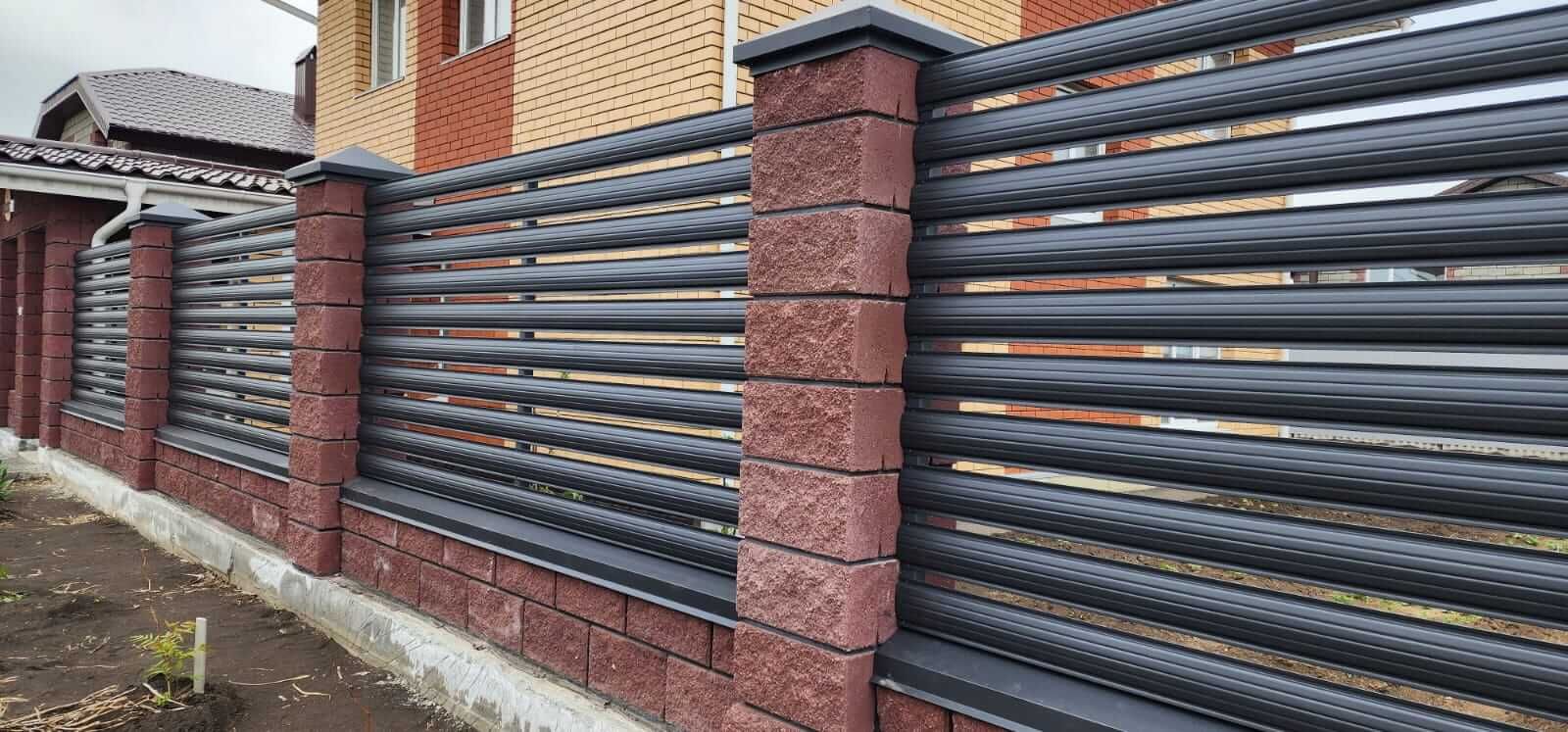 Забор-ранчо из штакетника 21м RAL7024/7024 Серый Графит МАТТЕ двусторонний в Аксае