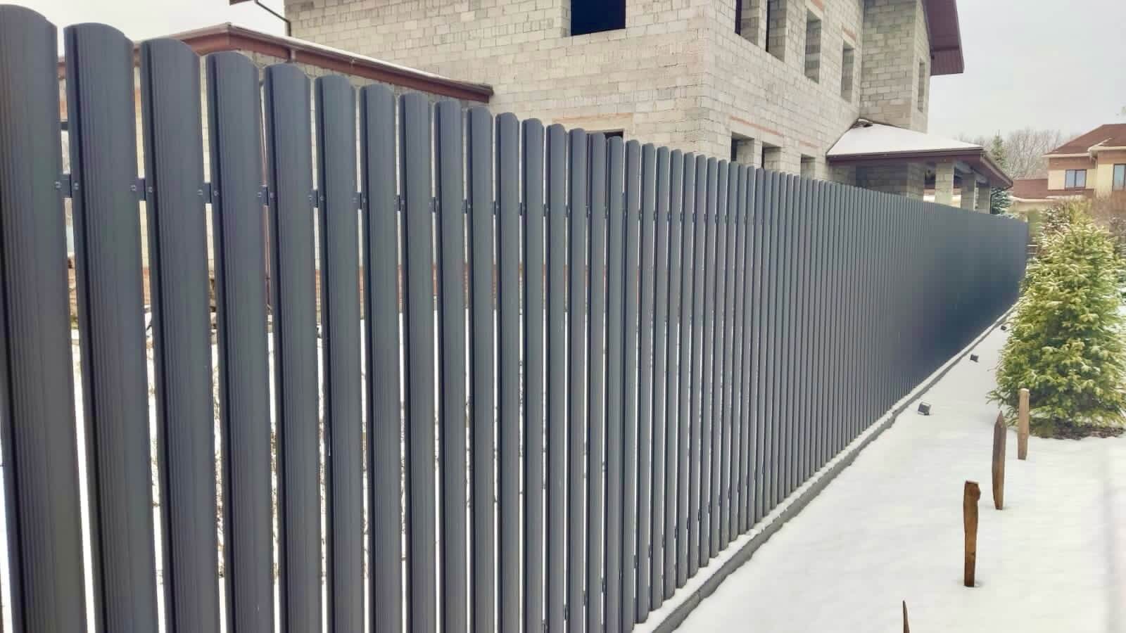 Забор из евроштакетника 33м RAL7024/7024 Серый Графит двусторонний МАТТЕ в Аксае