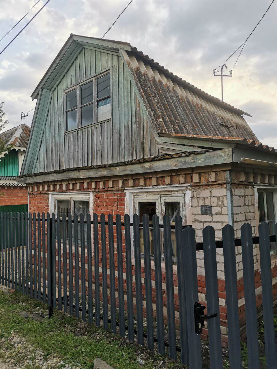 Забор из евроштакетника 7м RAL7024/7024 Серый Графит двусторонний фото 2 в Аксае
