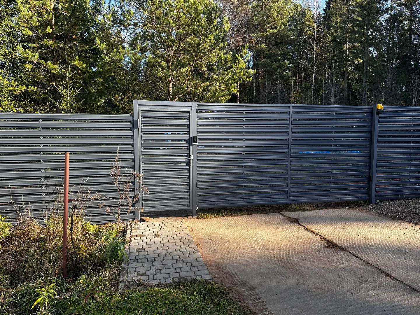 Забор-ранчо из евроштакетника 10м RAL7024 Серый Графит в Аксае